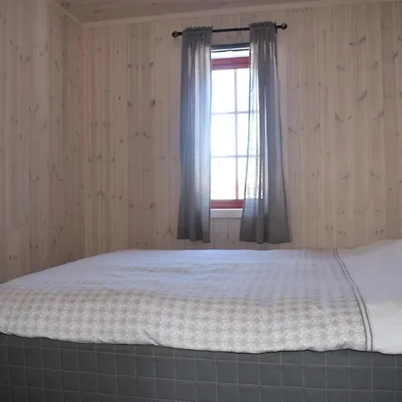5 Bedroom Beautiful In *