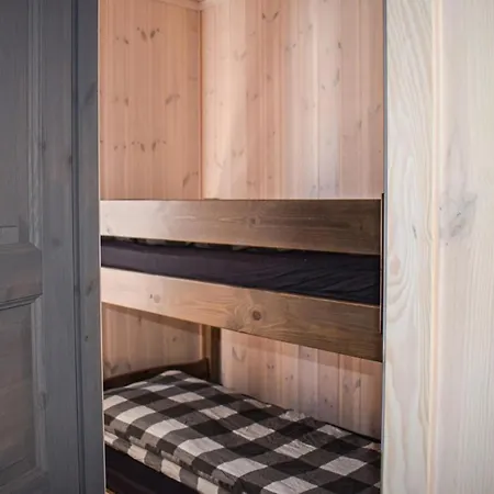 5 Bedroom Beautiful In 펜션 *
